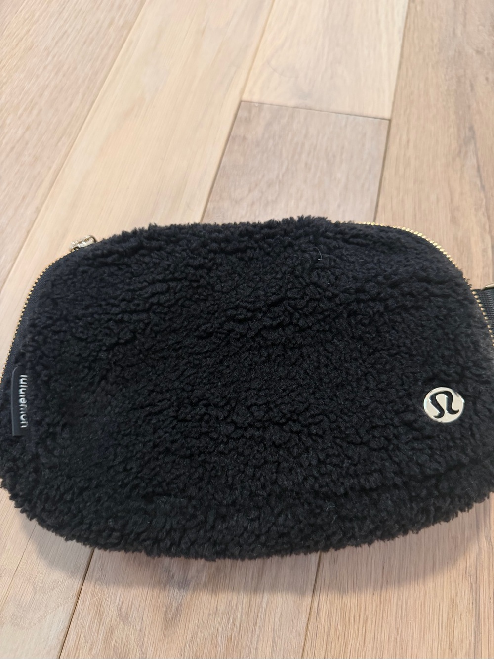 lululemon athletica Black Sherpa Tech Accessory Pouch with Buckle Strap